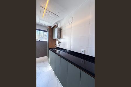 Apartamento à venda com 96m², 3 quartos e 1 vagaÁrea de Serviço