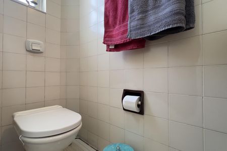 Banheiro de apartamento à venda com 2 quartos, 69m² em Vila Galvão, Guarulhos