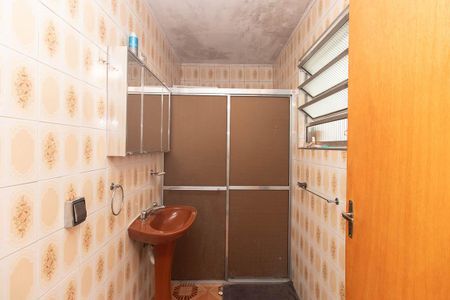 Banheiro de casa à venda com 5 quartos, 112m² em Parque Vitoria, São Paulo