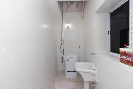 Área de Serviço 2 de casa à venda com 5 quartos, 112m² em Parque Vitoria, São Paulo