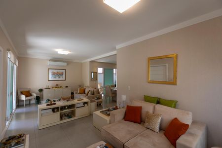 Casa de Condomínio à venda com 4 quartos, 173m² em Bairro das Palmeiras, Campinas