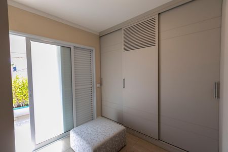 QUARTO Nº 1 - CLOSET de casa de condomínio à venda com 4 quartos, 173m² em Bairro das Palmeiras, Campinas