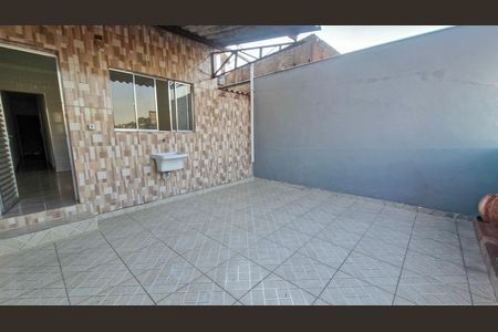Casa para alugar com 2 quartos, 100m² em Jardim Martini, São Paulo