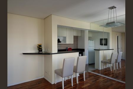 Sala de apartamento à venda com 2 quartos, 57m² em Paraíso do Morumbi, São Paulo