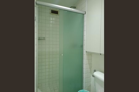 Banheiro de apartamento à venda com 2 quartos, 57m² em Paraíso do Morumbi, São Paulo