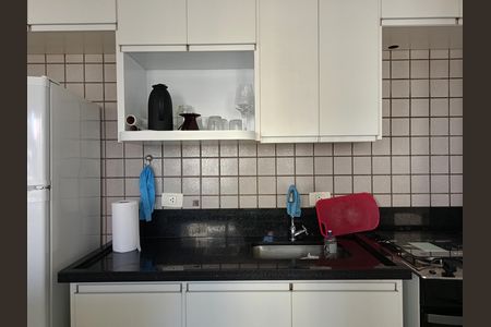 Cozinha de apartamento à venda com 2 quartos, 57m² em Paraíso do Morumbi, São Paulo
