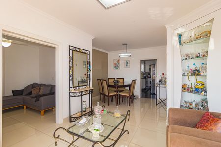 Apartamento à venda com 109m², 3 quartos e 1 vaga Apartamento à venda com 109m², 3 quartos e 1 vaga Sala de Estar