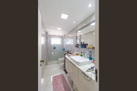 Apartamento à venda com 109m², 3 quartos e 1 vaga Apartamento à venda com 109m², 3 quartos e 1 vagaBanheiro - Suíte