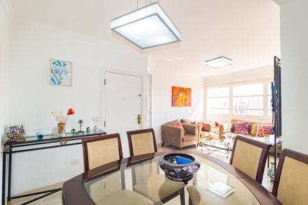 Apartamento à venda com 109m², 3 quartos e 1 vaga Apartamento à venda com 109m², 3 quartos e 1 vagaSala de Jantar