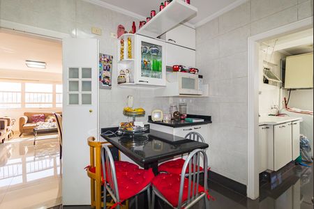 Apartamento à venda com 109m², 3 quartos e 1 vaga Apartamento à venda com 109m², 3 quartos e 1 vagaCozinha