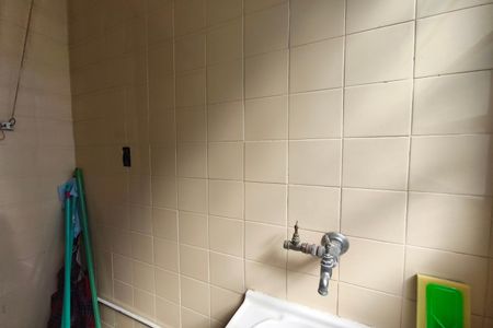 Apartamento para alugar com 58m², 2 quartos e 1 vagaÁrea de Serviço