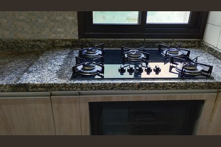 Cozinha  de apartamento para alugar com 2 quartos, 68m² em Jardim Chacara Mea, Suzano