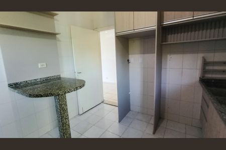 Cozinha  de apartamento para alugar com 2 quartos, 68m² em Jardim Chacara Mea, Suzano