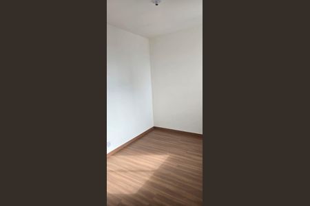 Quarto de apartamento para alugar com 2 quartos, 52m² em Laranjeiras, Uberlândia