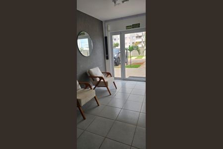 Hall de Entrada de apartamento para alugar com 2 quartos, 52m² em Laranjeiras, Uberlândia