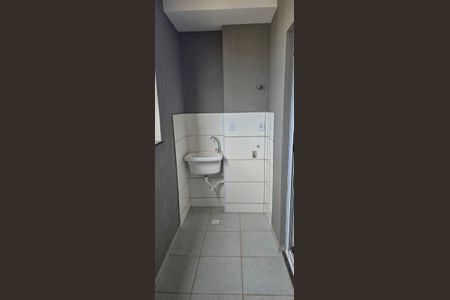 Área de serviço de apartamento para alugar com 2 quartos, 52m² em Laranjeiras, Uberlândia