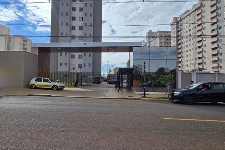 Fachada de apartamento para alugar com 2 quartos, 52m² em Laranjeiras, Uberlândia