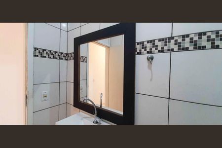 Casa para alugar com 60m², 2 quartos e sem vagaBanheiro