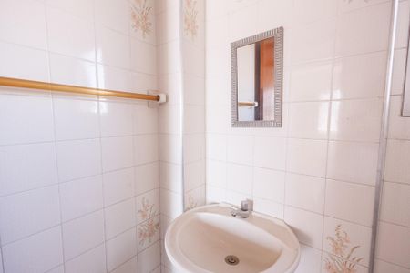 Banheiro Corredor de apartamento para alugar com 2 quartos, 75m² em Centro, Taubaté