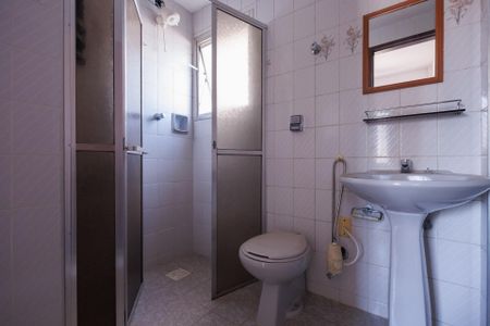 Apartamento para alugar com 75m², 2 quartos e sem vaga Apartamento para alugar com 75m², 2 quartos e sem vagaBanheiro da Suíte