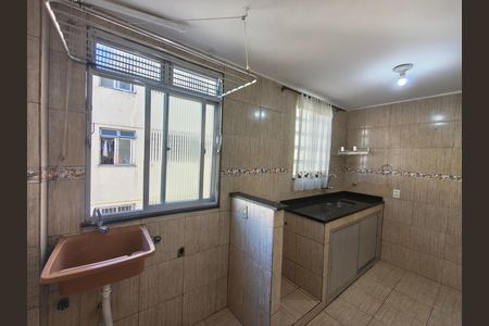 Área de Serviço de apartamento para alugar com 2 quartos, 48m² em Taquara, Rio de Janeiro