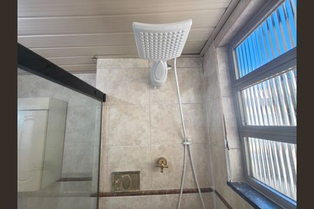 Banheiro Social de apartamento para alugar com 2 quartos, 48m² em Taquara, Rio de Janeiro