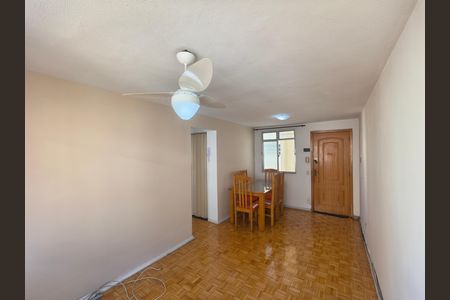 Sala de apartamento para alugar com 2 quartos, 48m² em Taquara, Rio de Janeiro