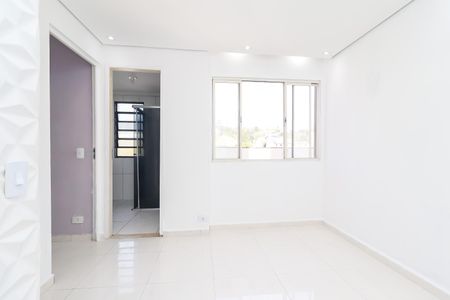 Sala de apartamento para alugar com 2 quartos, 44m² em Conjunto Habitacional Santa Etelvina Ii, São Paulo