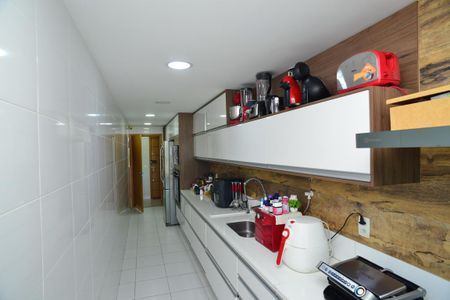 Cozinha de apartamento para alugar com 3 quartos, 250m² em Barra da Tijuca, Rio de Janeiro