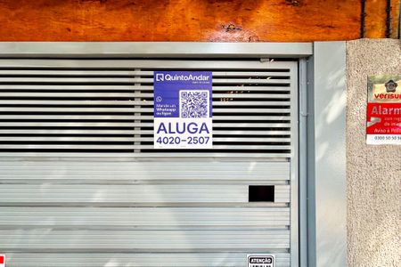 placa instalada dia 30/07/26 Cod_CQYR-390 de casa para alugar com 1 quarto, 140m² em Vila Madalena, São Paulo