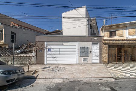 fachada de casa para alugar com 1 quarto, 32m² em Vila Gumercindo, São Paulo