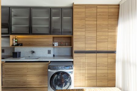 Cozinha de apartamento à venda com 1 quarto, 46m² em Vila Nova Conceição, São Paulo