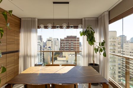 Apartamento para alugar com 1 quarto, 46m² em Vila Nova Conceição, São Paulo