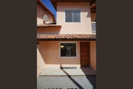 Área externa de casa para alugar com 2 quartos, 60m² em Caxito Pequeno, Maricá