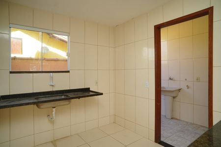 Casa para alugar com 60m², 2 quartos e 1 vaga Casa para alugar com 60m², 2 quartos e 1 vagaCozinha