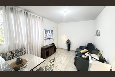 Apartamento à venda com 55m², 2 quartos e 1 vaga Apartamento à venda com 55m², 2 quartos e 1 vagaSala