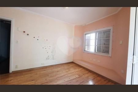Casa de Condomínio à venda com 4 quartos, 160m² em Vila Elvira, São Paulo