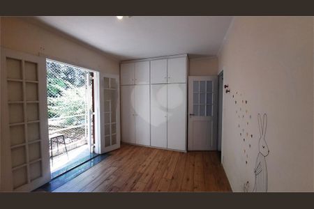 Casa de Condomínio à venda com 4 quartos, 160m² em Vila Elvira, São Paulo