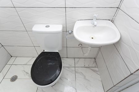 Banheiro  de casa para alugar com 1 quarto, 30m² em Cidade Tiradentes, São Paulo