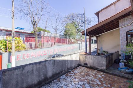 Varanda de casa à venda com 5 quartos, 210m² em Vila Cruz das Almas, São Paulo