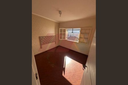 Casa à venda com 4 quartos, 300m² em Vila Irmaos Arnoni, São Paulo