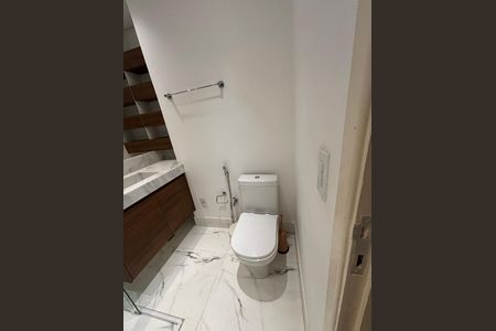 Apartamento à venda com 150m², 2 quartos e 2 vagas Apartamento à venda com 150m², 2 quartos e 2 vagasBanheiro