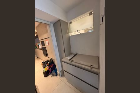 Apartamento à venda com 150m², 2 quartos e 2 vagas Apartamento à venda com 150m², 2 quartos e 2 vagasÁrea de serviço