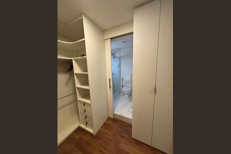 Apartamento à venda com 150m², 2 quartos e 2 vagas Apartamento à venda com 150m², 2 quartos e 2 vagasQuarto