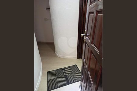 Casa à venda com 4 quartos, 180m² em Jardim Petropolis, São Paulo