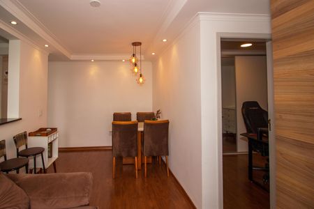 Sala de casa de condomínio à venda com 2 quartos, 49m² em Jardim Lallo, São Paulo