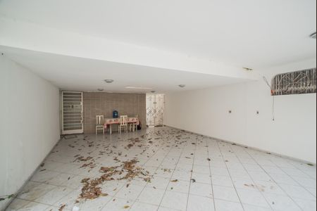 Garagem de casa para alugar com 3 quartos, 400m² em Planalto Paulista, São Paulo