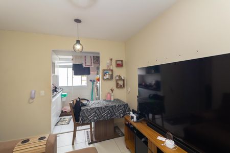 Apartamento à venda com 37m², 2 quartos e 1 vaga Apartamento à venda com 37m², 2 quartos e 1 vagaSala