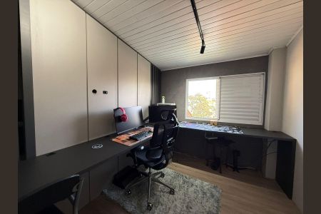 Casa para alugar com 400m², 4 quartos e 4 vagas Casa para alugar com 400m², 4 quartos e 4 vagasQuarto