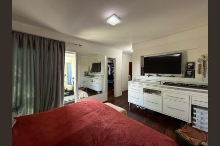 Casa para alugar com 400m², 4 quartos e 4 vagas Casa para alugar com 400m², 4 quartos e 4 vagasQuarto